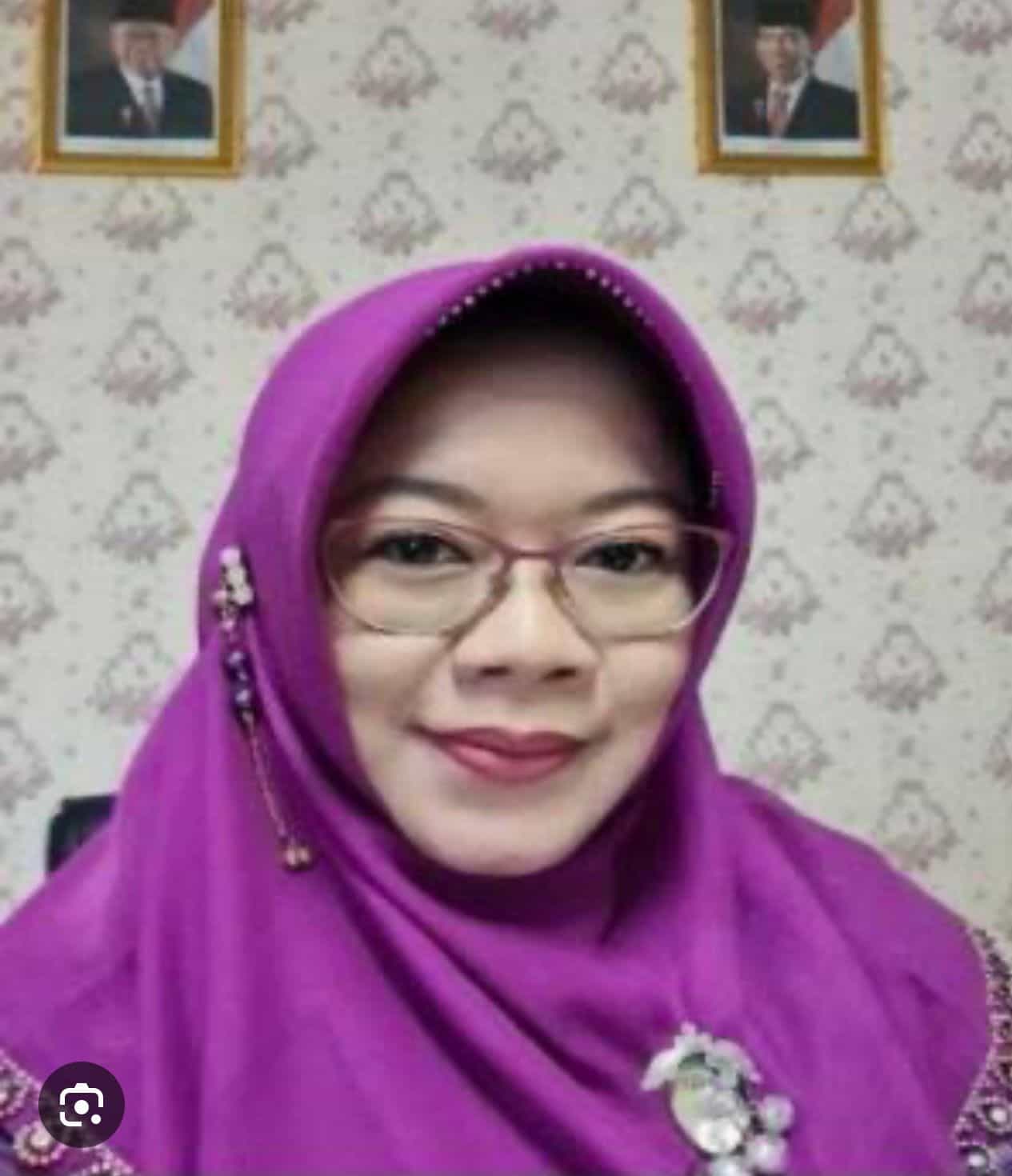 Dr. Melyana Nurul Widyawati